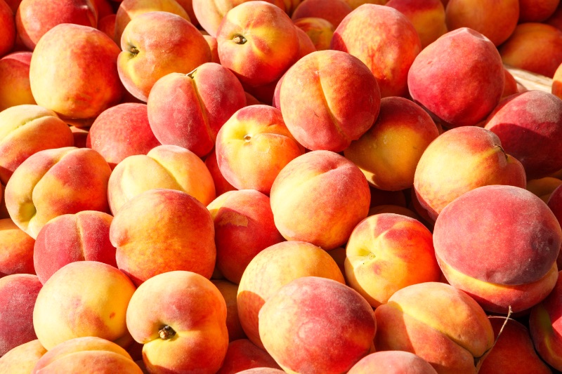 How to Pick the Best Peaches