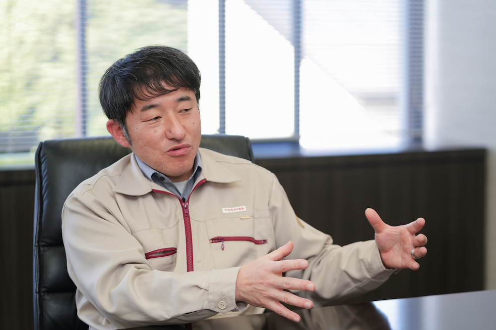 Kazuyoshi Nakajima, Expert, Administration Dept., Fuchu Complex, Toshiba Corporation