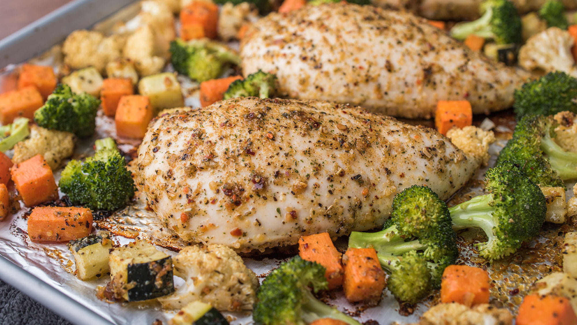 farmers_market_chicken_and_vegetables_2000x1125.jpg