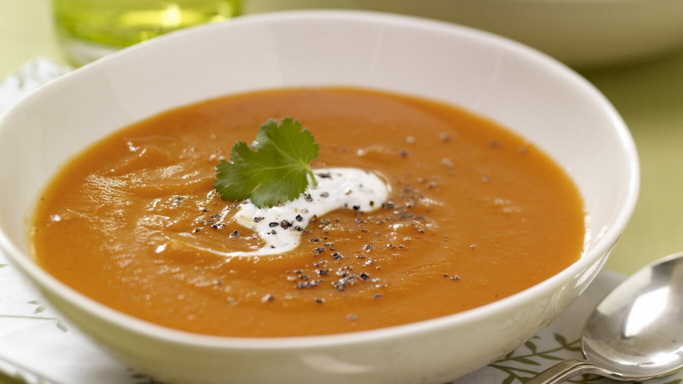 https://images-cdn.welcomesoftware.com/Zz02M2M4NTBhOWQwMGQxODRhZmM4ZTcyMDA1YTljNGVhNg==/creamy-carrot-soup-with-toasted-cumin-and-coriander.jpg?width=1366