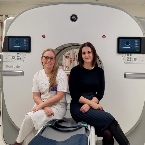 Technologist Jessica Hagerman and Medical Physicist Irma Ceric Andelius from the department of Imaging and Physiology at Skåne University Hospital with their new digital 3D SPECT/CT, StarGuide – the first hospital in Sweden to acquire the SPECT/CT scanner.