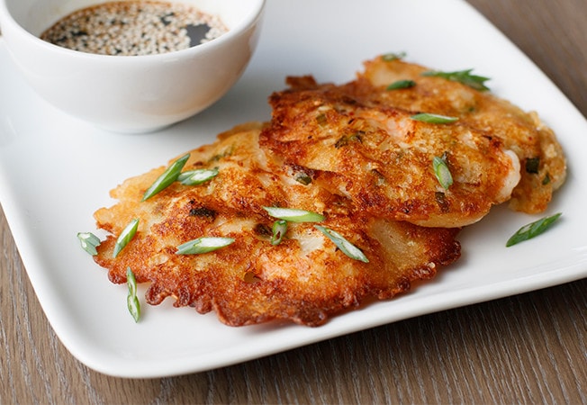 ShrimpandKimchiKoreanPancakes_hires_END DISH-652x450-min.jpg