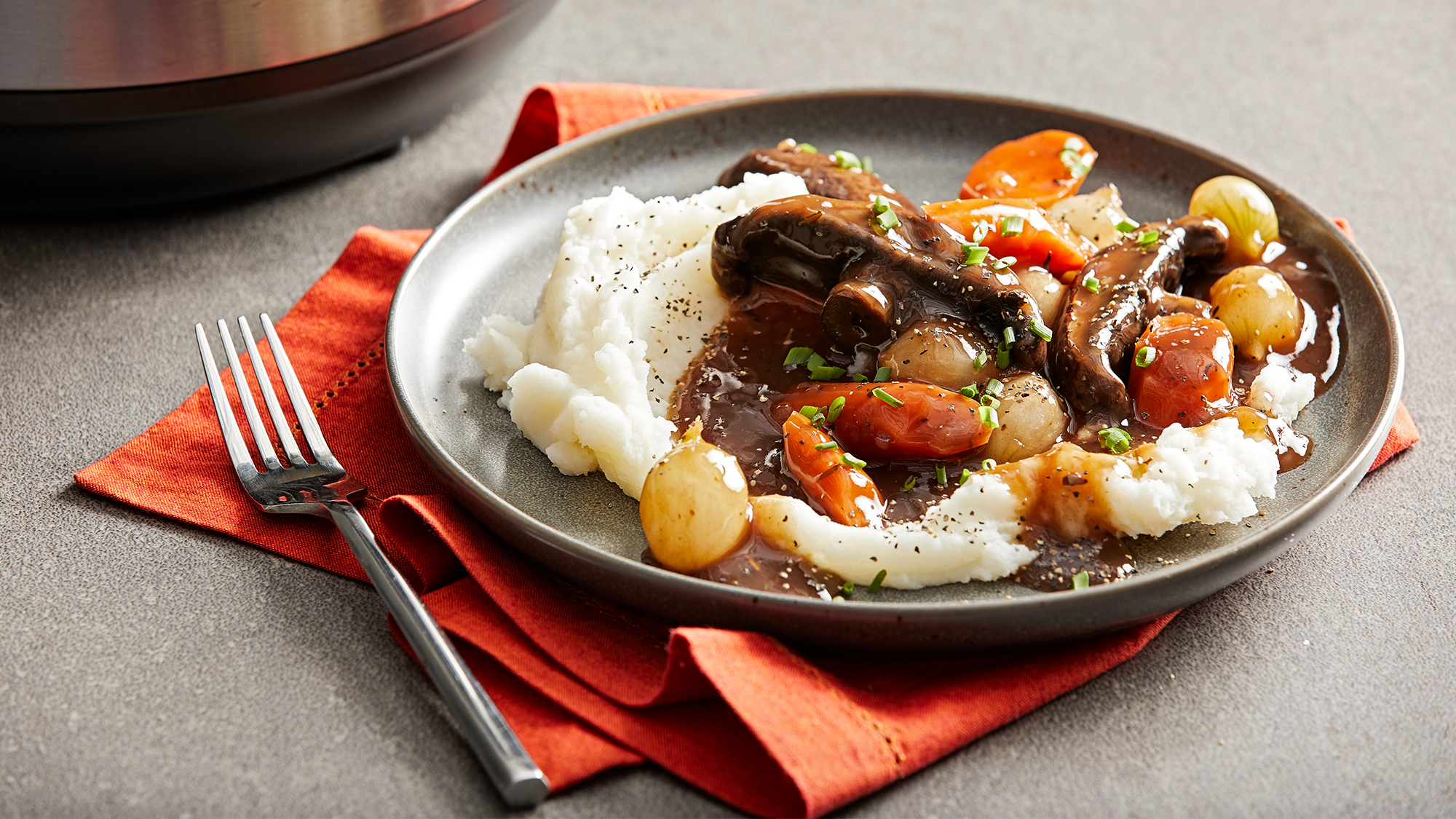 slow_cooker_vegan_portobello_pot_roast2000x1125 (1).jpg