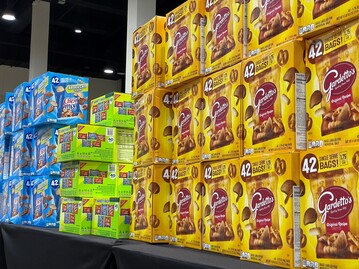 alt="REvolution9.jpg"