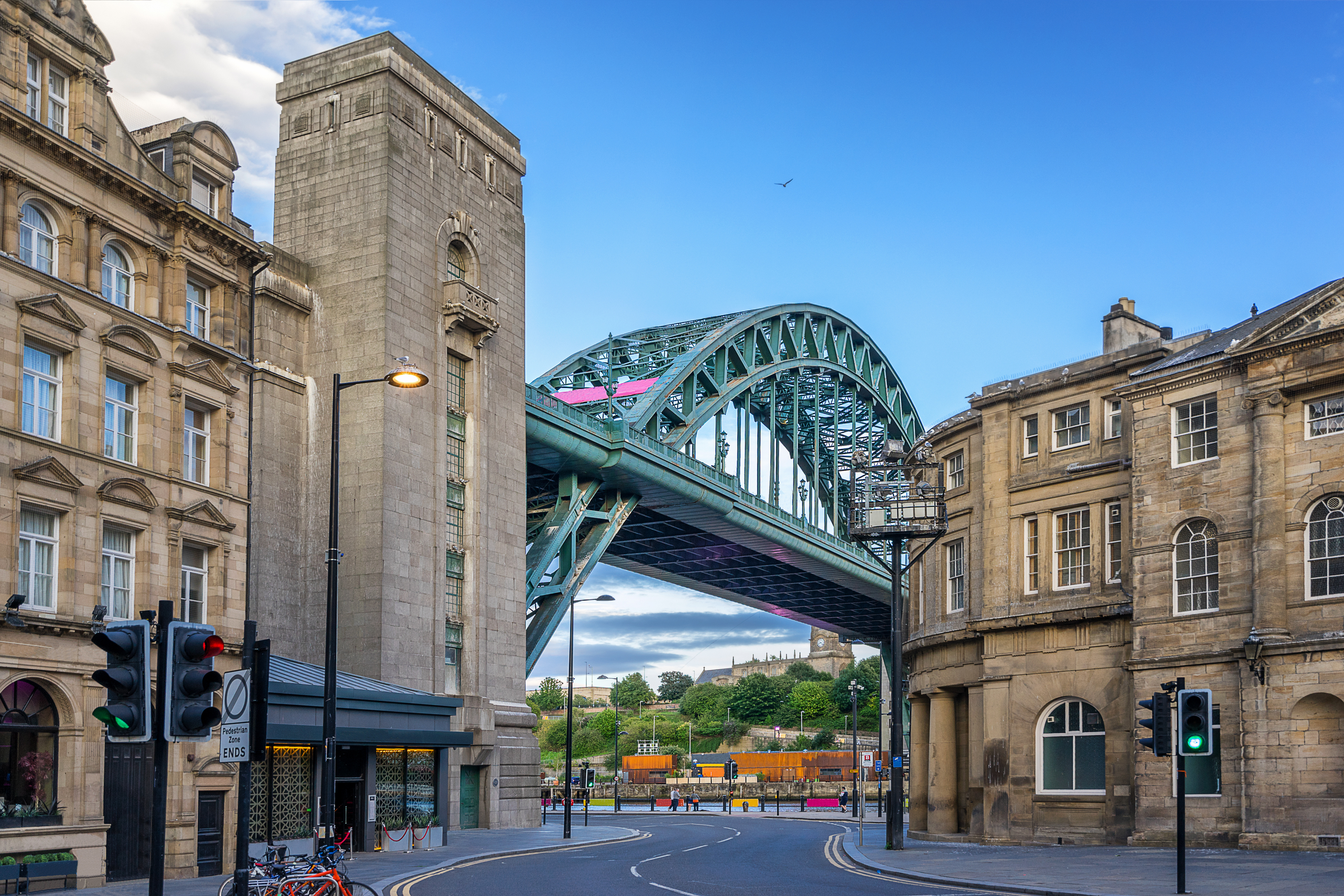 Newcastle england. Ньюкасл-апон-тайн Англия. Ньюкасл апон тайн город. Ньюкасл город Англия. Newcastle upon Tyne фото.