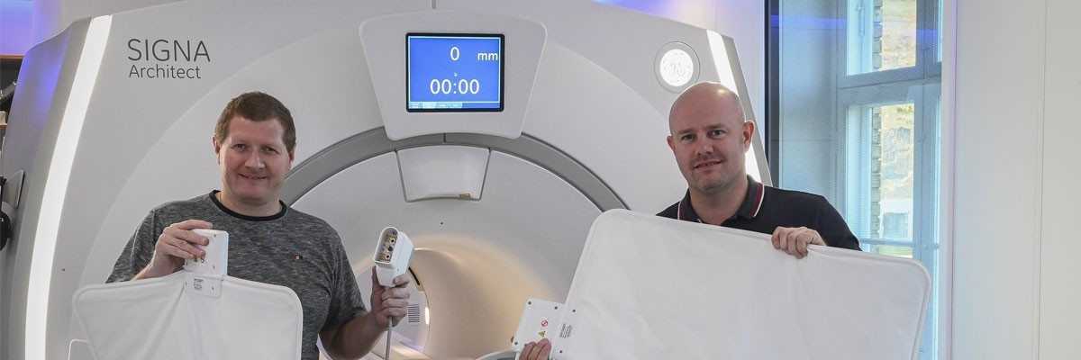 MRI specialist and radiographer with GE Healthcare Signa Architect MRI