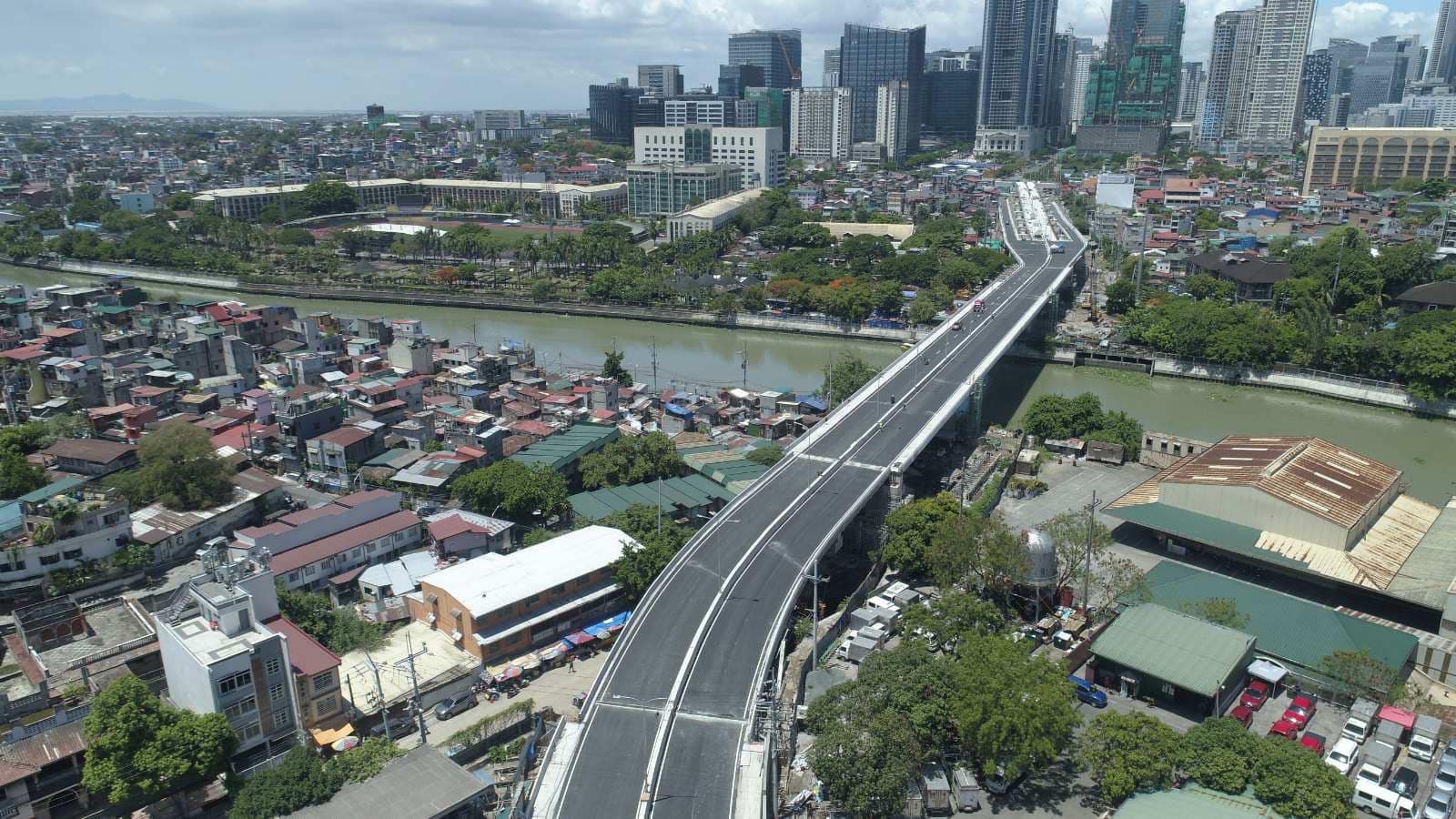 BGC-ORTIGAS BRIDGE.jpg