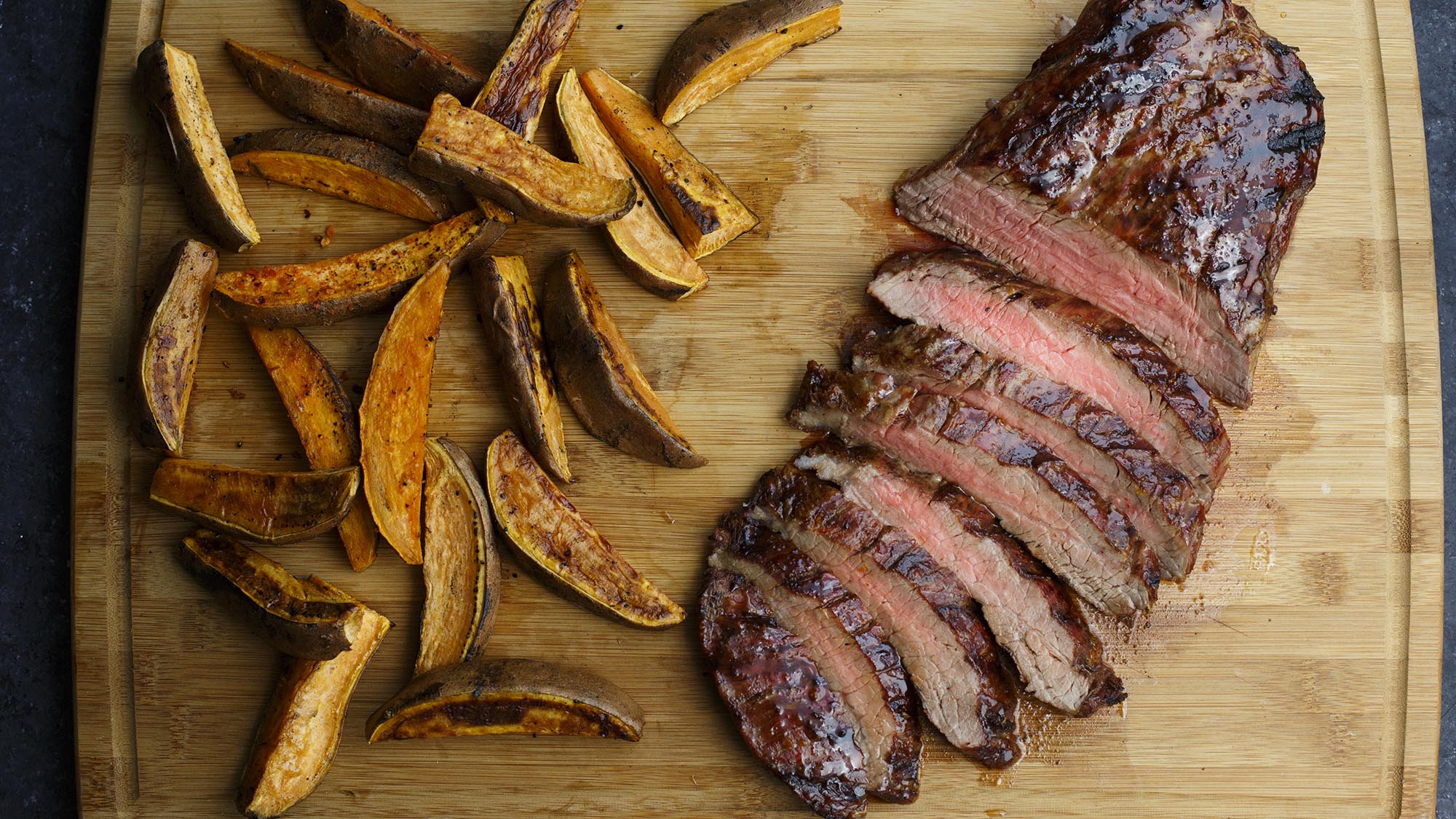 Sweet_and_Smoky_Grilled_Flank_Steak_2000x1125.jpg