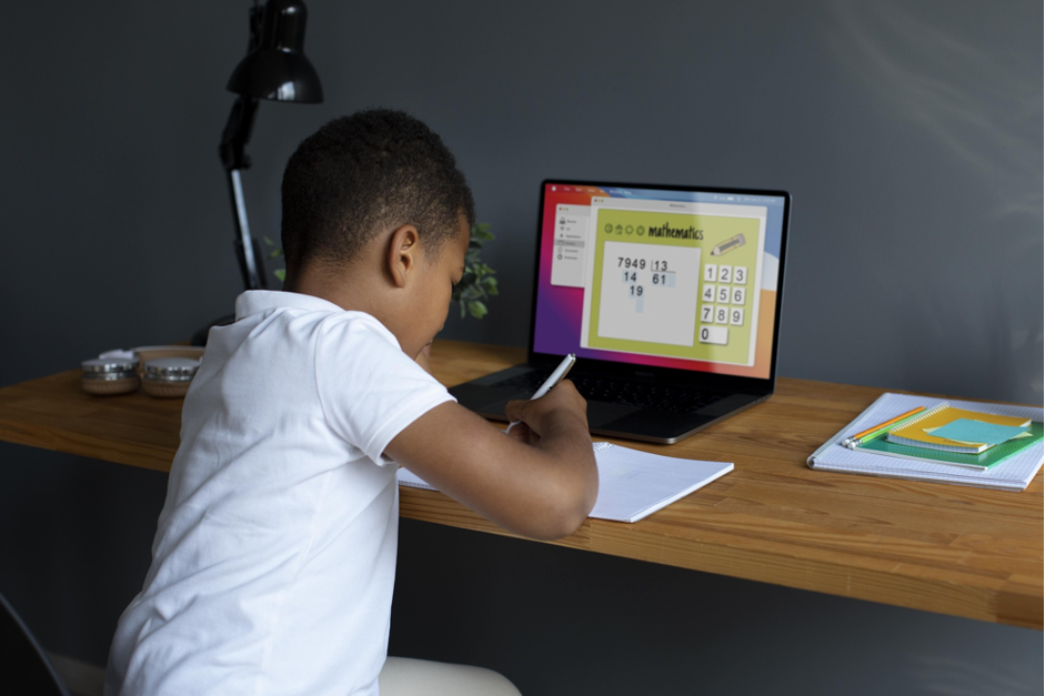 5 Tips Membuat Inspirasi Ruang Belajar Anak Biar Betah Sekolah Online.png