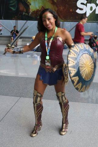 JL WW Cosplay.png