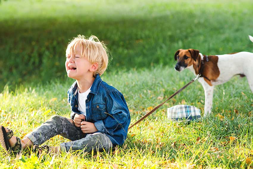 Ko pri otroku razvoj možganov še poteka, pogosto reagira čustveno.