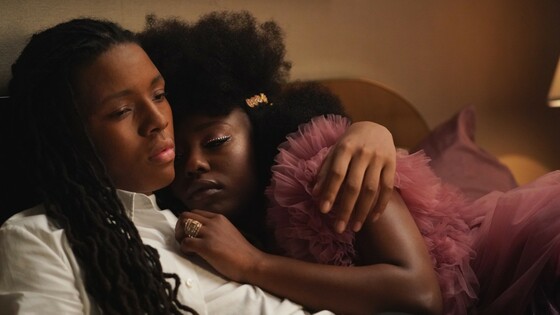 alt="TheChi_409_0213_R.jpg"