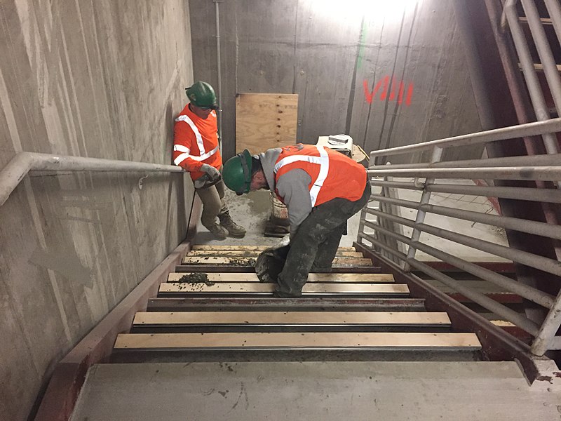 800px-Concrete_for_stair_treads_in_an_emergency_egress_stairwell_between_the_concourse_and_terminal._(CM014B,_1-22-2018)_(26040996778).jpg