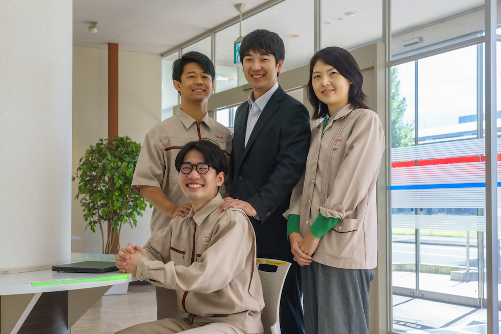 清水氏の誠実な人柄と屈託のない笑顔に自然と人が集まる
