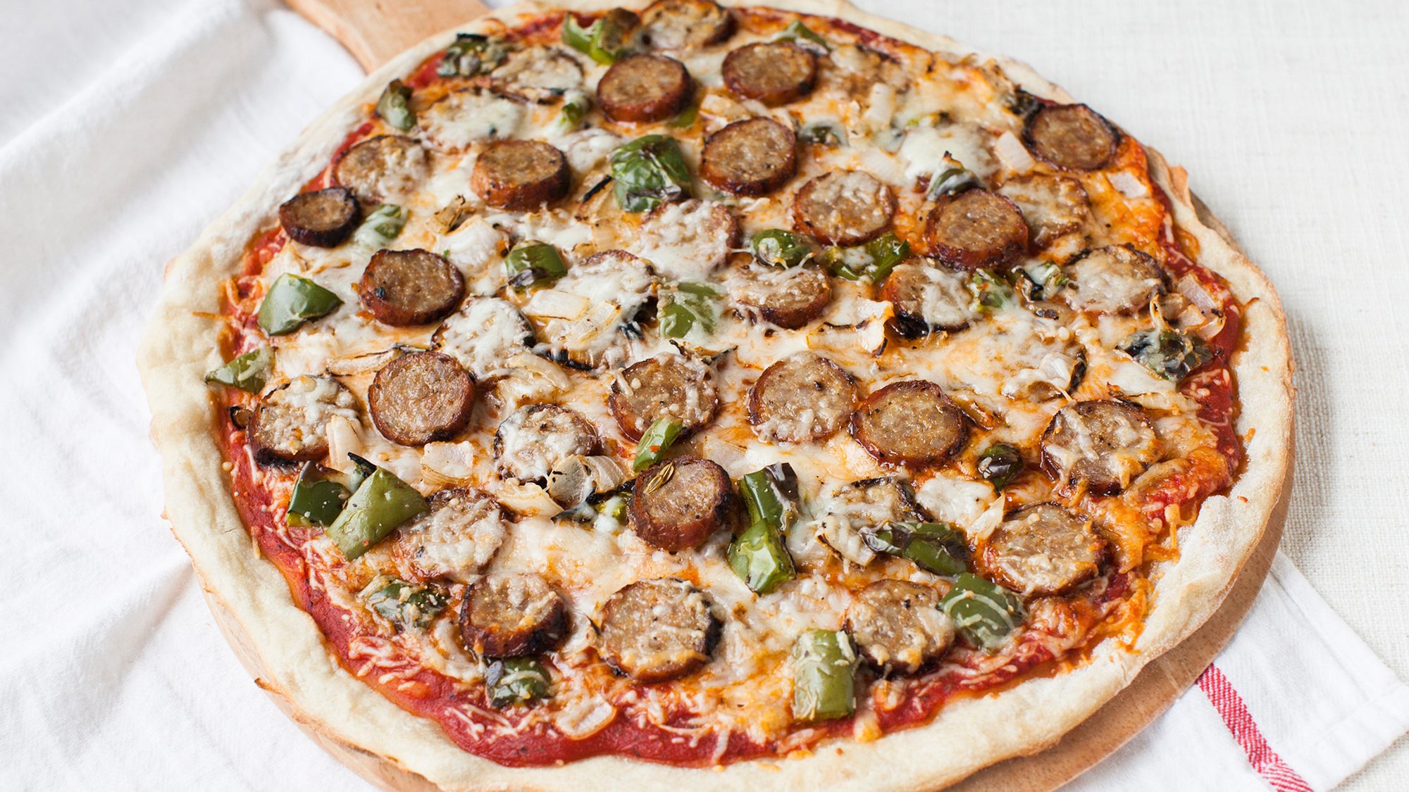 sausage-and-pepper-pizza.jpg