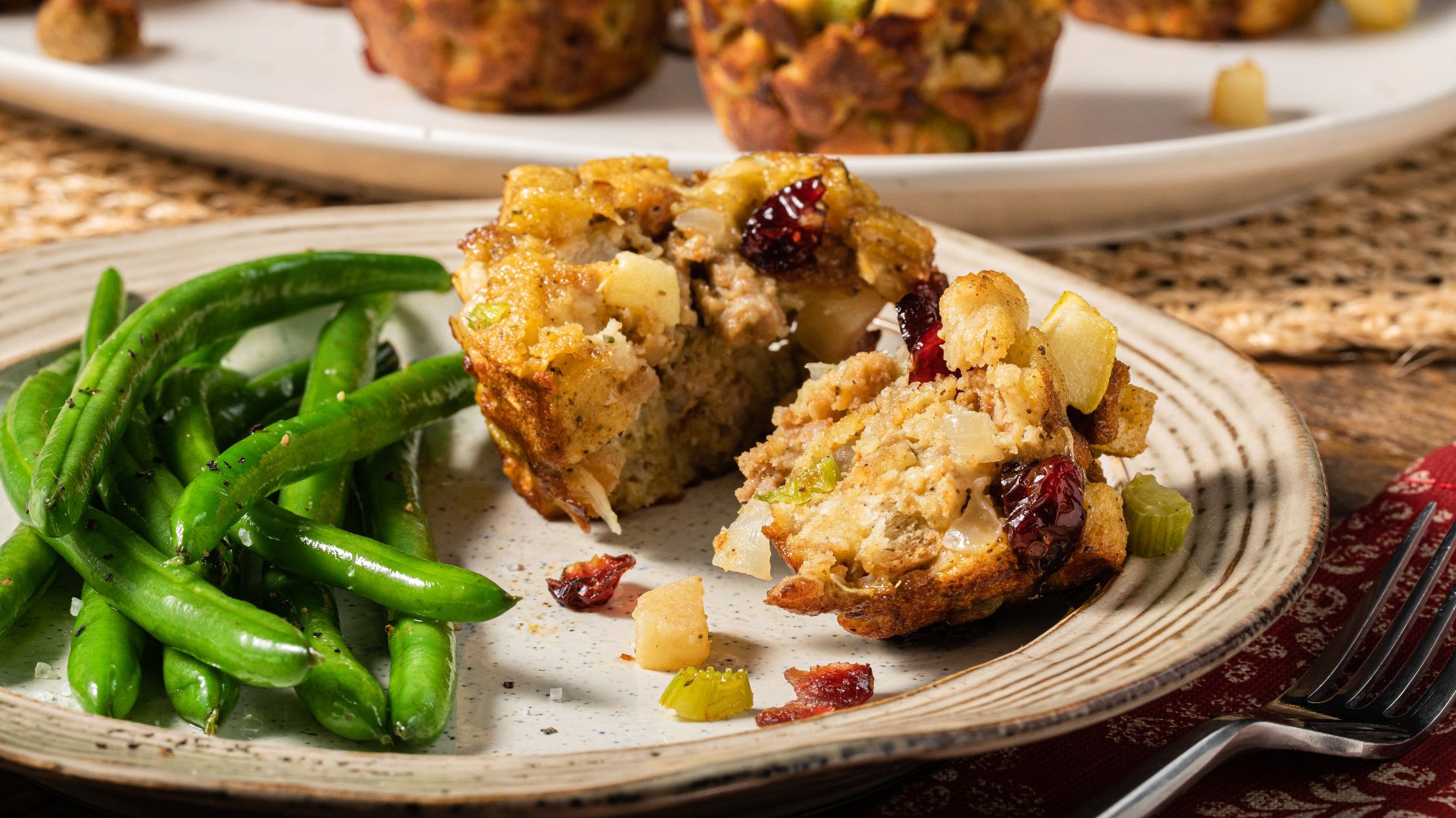 sausage_apple_and_sage_stuffing_muffins_4161.jpg