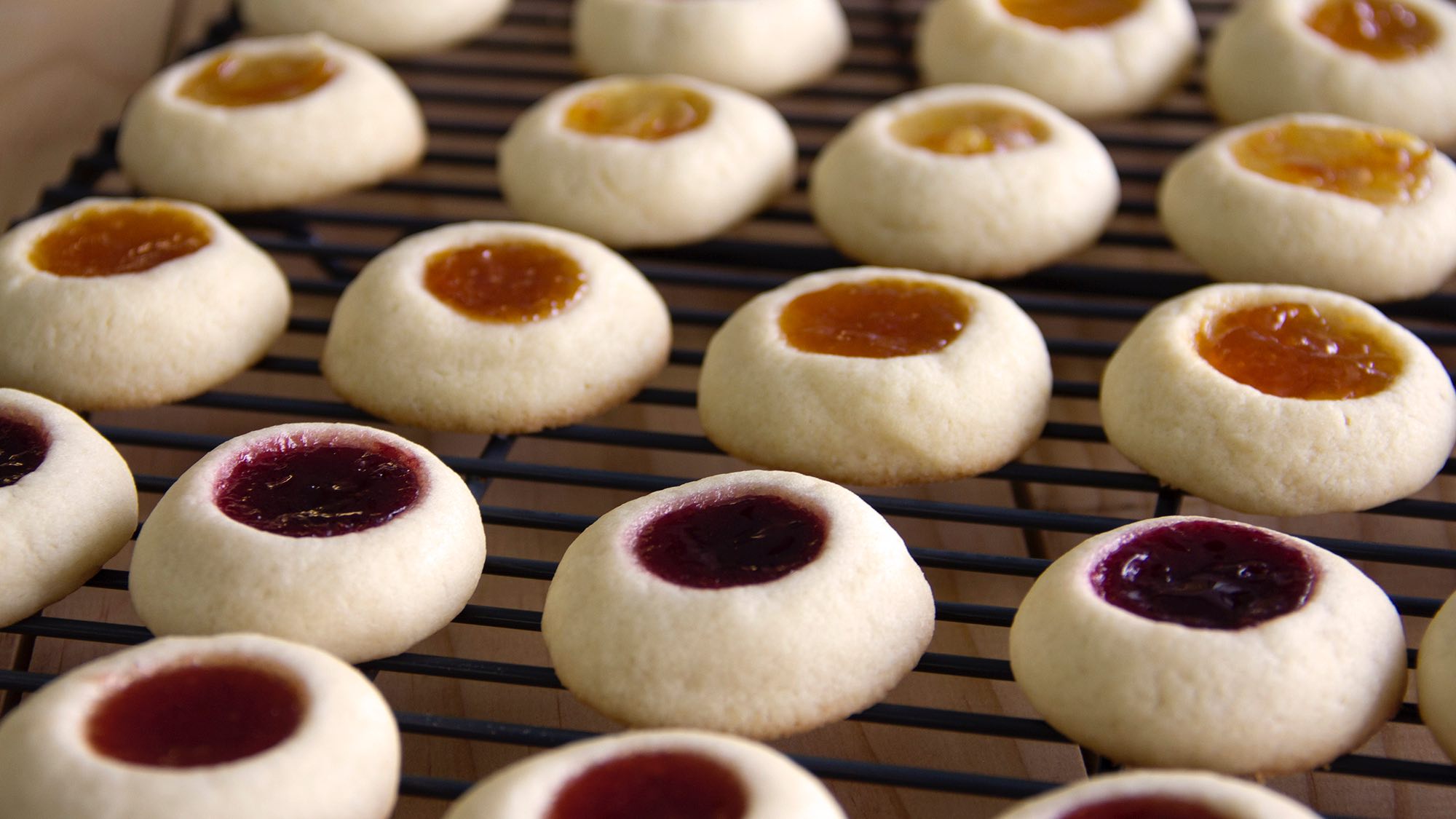 sugar_cookie_thumbprints_with_spiced_jam_2000x1125.jpg