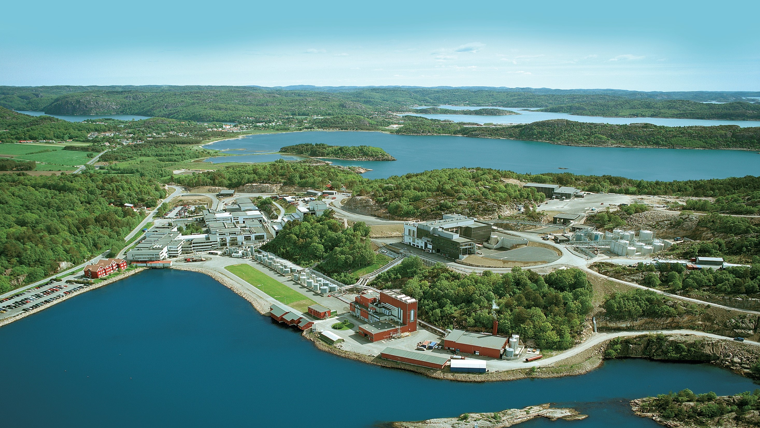 Lindesnes Plant by Day.jpg