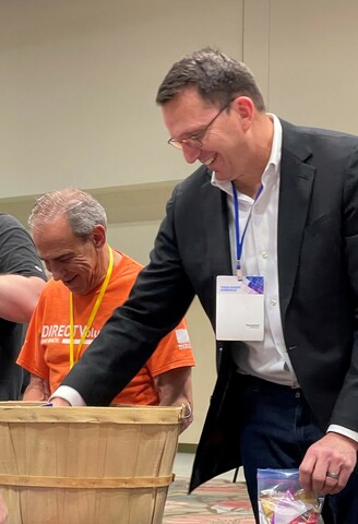 alt="Revolution1.jpg"